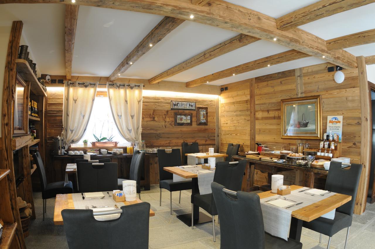 L'Abri Des Amis Courmayeur Exterior foto