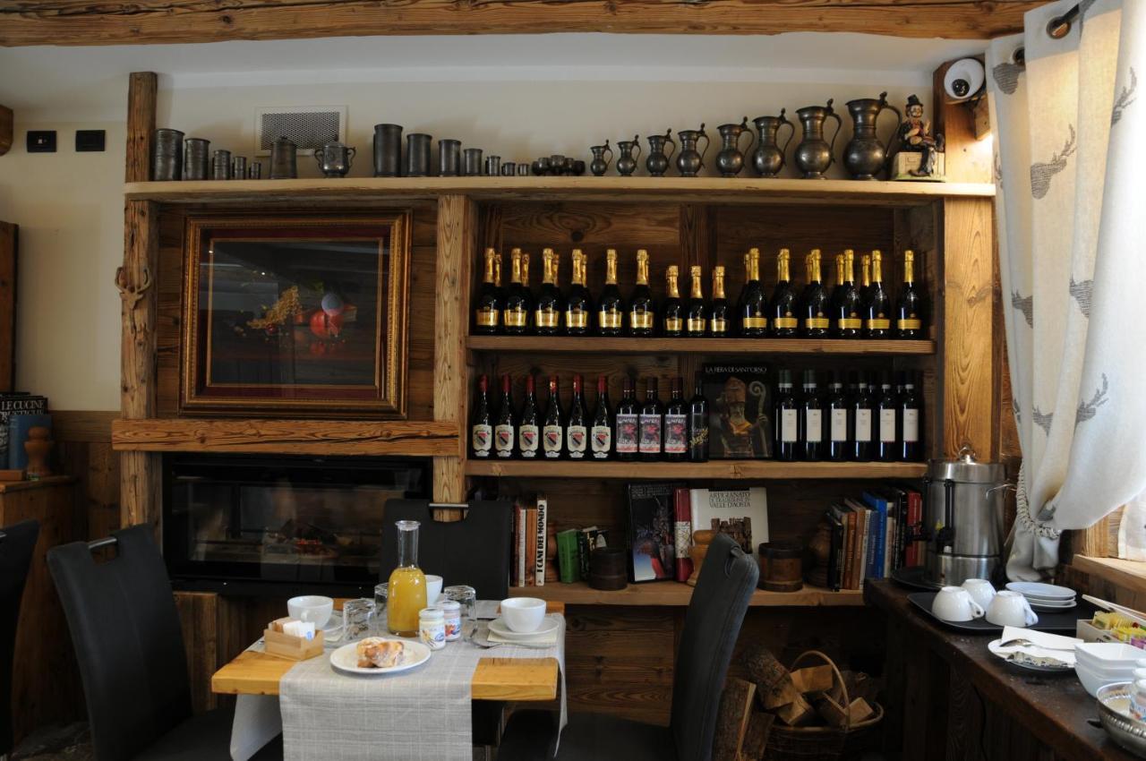 L'Abri Des Amis Courmayeur Exterior foto